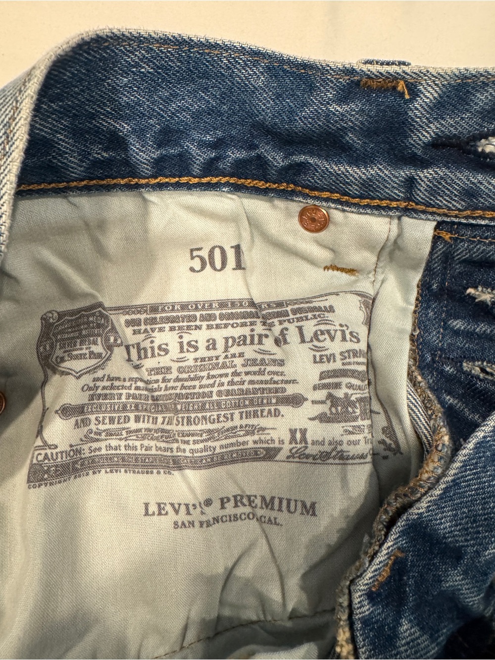 Levi’s Premium 501 Original Cropped Selvedge Jeans Women 24 Medium Wash - Picture 8 of 9
